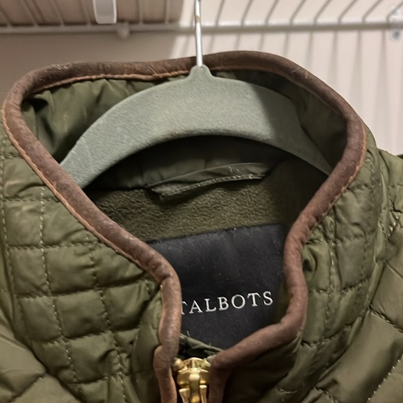 Talbots Women's Medium Green Quilted Zip Vest W/Pockets + Brown and Gold Accents - Picture 9 of 15